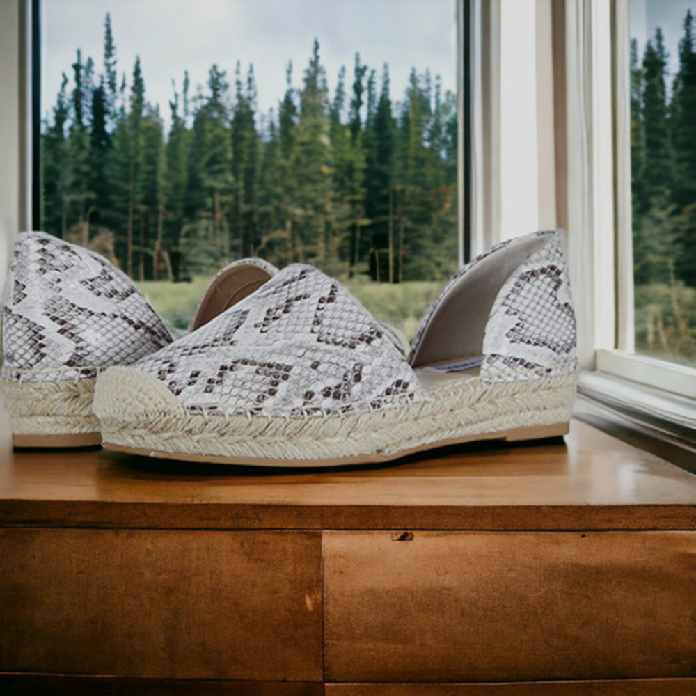 NEW Steve Madden Espadrille Slip On Flats Size 8.5 Snake‎ Python Print Raffia